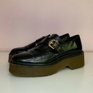 Black platform buckle loafer